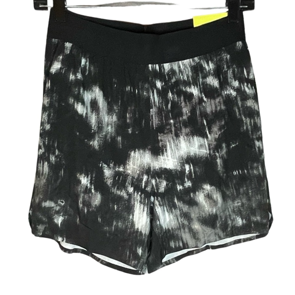 ALL IN MOTION - Men’s Lined Run Shorts.